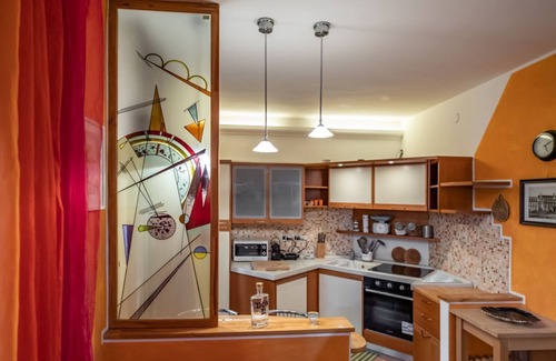 Carpenedo Apartment | Mestre by Luca Apartment with parking space!