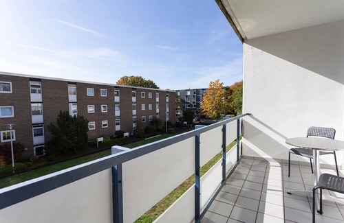 Erkrath Apartment | Met01 - Monteurwohnung mit Balkon in Erkrath-hochdahl, 70 qm, 2 Schlafzimmer, 1 Wohnzimmer, Max. 4 Personen