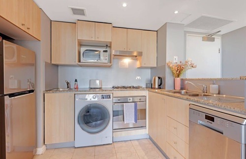 Haymarket Apartment | MetaWiseBnB|Sydney CBD|Haymarket 2Bed Next Capitol Theatre