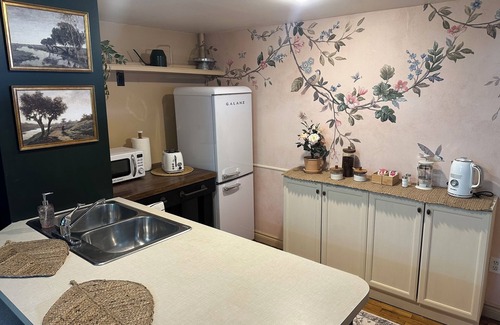 Elora Apartment | Metcalfe Suites - Vintage Meadow