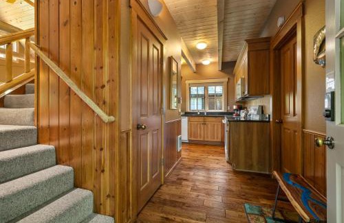 Camp Sherman House | Metolius Cabin 7
