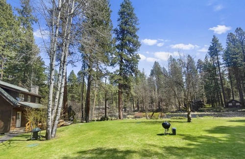 Camp Sherman Cabin | Metolius River Resort Cabin 5 - Luxurious cabin on the Metolius River w/