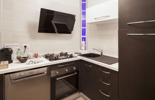 Collegno Apartment | Metro Apartment CIR 00109000004
