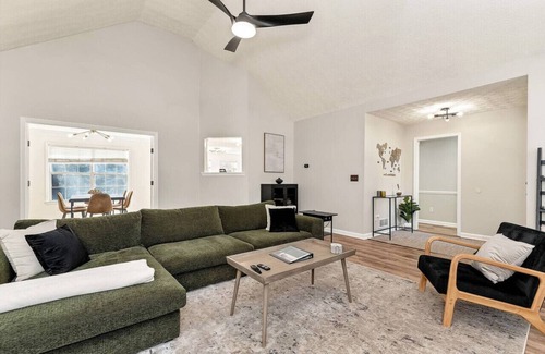 Lawrenceville House | Metro Atlanta Getaway