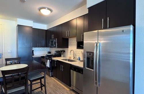 Mission Valley Apartment | Metro Mission Valley: Comfortable 1-Bedroom Escape in San Diego with WiFi & AC
