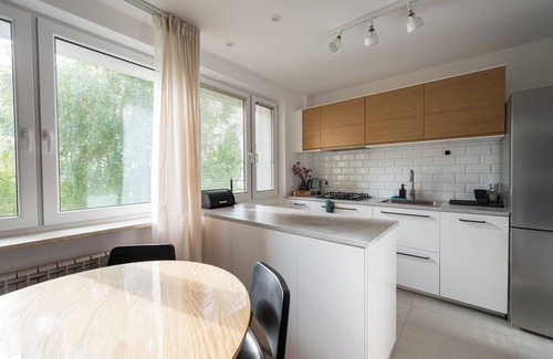 Ursynow Apartment | Metro Stokłosy 2-Bedroom Apartment