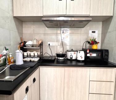 Pusat Komersil Lee Ling Apartment | MetroCity Square Condominium-3R2B-9 Pax