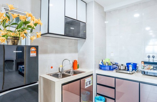 Pusat Komersil Lee Ling Apartment | MetroCity Staycation
