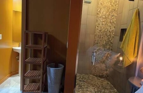 Red Deer Apartment | Metropolitan Loft 204