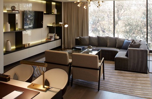Norma Triangle Hotel | Metropolitan One Bedroom Suite at The London West Hollywood, Free Breakfast