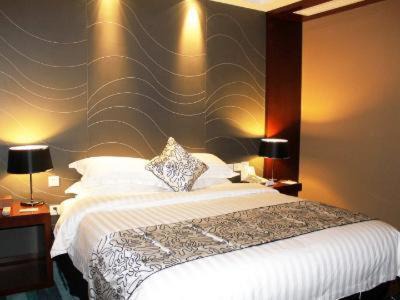 Runzhou Qu Hotel | Metropolo Hotel Zhenjia Wanda Plaza Railway Station
