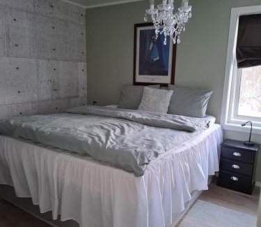Lenvik House | Mettes holiday home