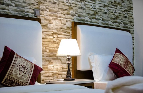 Kololi Hotel | Metzy Residence Hotel