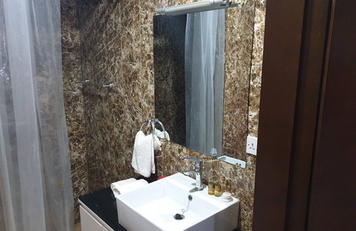 Kololi Hotel | Metzy Residence Hotel