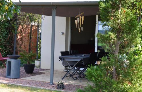 Saint-Georges-sur-Moulon House | meublé entier indépendant en contigu de ma maison