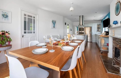 Mevagissey House | Mevagissey Holiday Home - sea View and Parking
