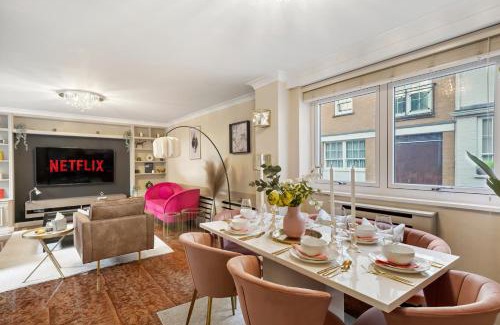 Knightsbridge House | Mews House London with Private Patio & Parking