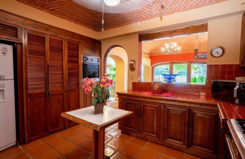Punta Cancun Villa | Mexican Style House in the Hotel Zone w/Priv Pool