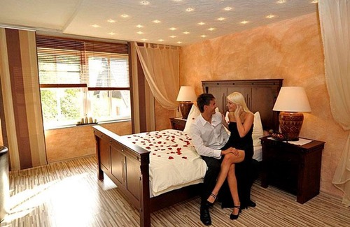 Spittal an der Drau Bed & Breakfast | Mexican themed room Chichen Itza - The bedroom - Experience &