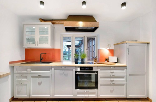 Hellert House | "Meyers Ferienhaus" with Private Garden & Wi-Fi