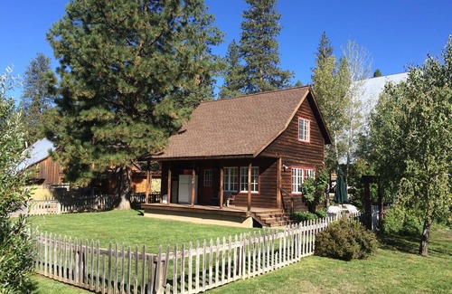 Greenville Cabin | Meyers Ranch Cabin - Hot Spring- Farm