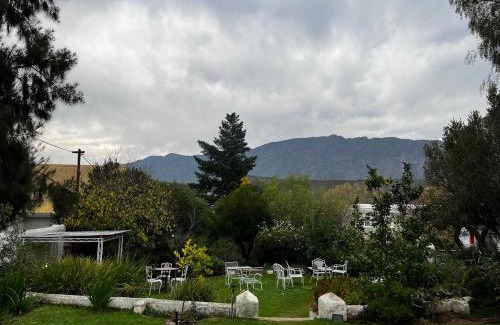 Barrydale Apartment | Mez Karoo Cottage