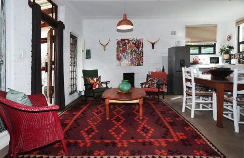 Barrydale Apartment | Mez Karoo Cottage