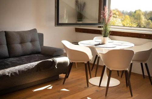 Olomouc Apartment | Mezonetový apartmán 2 u rybníka