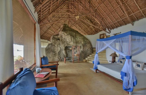 Mfangano Island Cabin | Mfangano Island Lodge