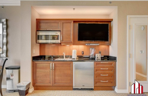 Las Vegas Condo | MGM Signature-28-719 Strip View Jacuzzi Studio