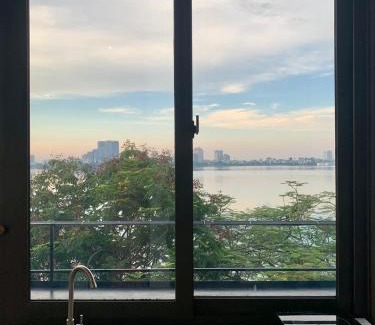 Thuy Khue Apartment | Mhouse lake view 1