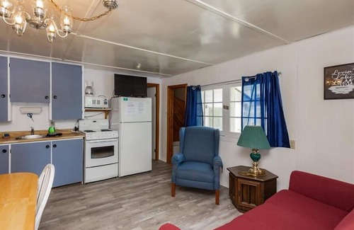 Port Loring Cottage | Minnehaha Camp Resort