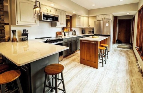 Willmar House | MI CASA- 4 Bd- Mega Playground