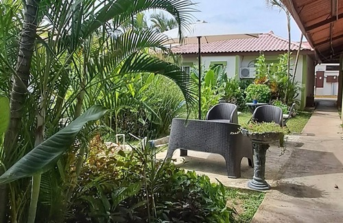 Playa Blanca Hotel | Mi Casa Asi de Grande