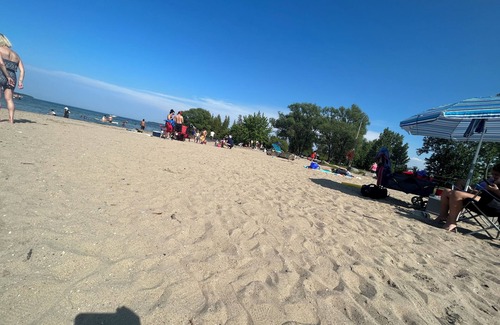 Alcona House | Mi casa beach bungalow