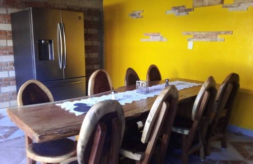 Tlacolula de Matamoros House | Mi casa, es su casa en Tlacolula Oax.