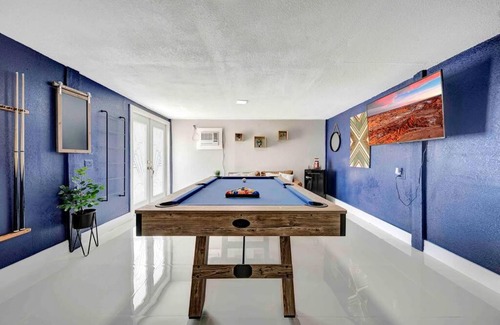 Ludlam House | Mi Casa, Su Casa