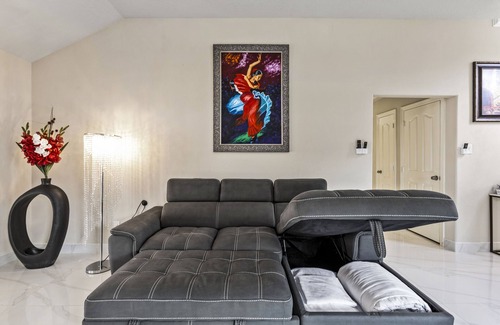 Humble House | Mi Casita Humble Tx / ready for long term lodging w/ Garage, near IAH