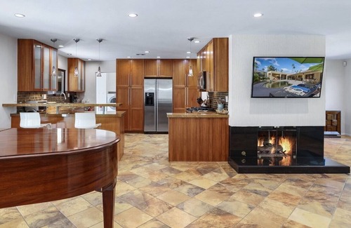 Araby House | Mi Vida Palm Springs – Colorful Retreat With Pool, Spa, Casita & Outdoor Dining