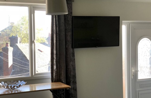 Chester Apartment | Mia's Place-04 - City Centre Living in the Heart of Chester