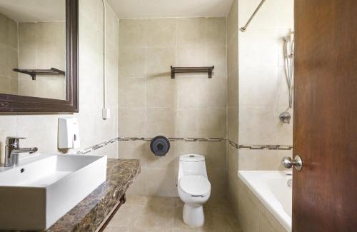 Zona Hotelera Hotel | Mia Tulum Beachfront Resort - Ocean View Suites and Beach Club