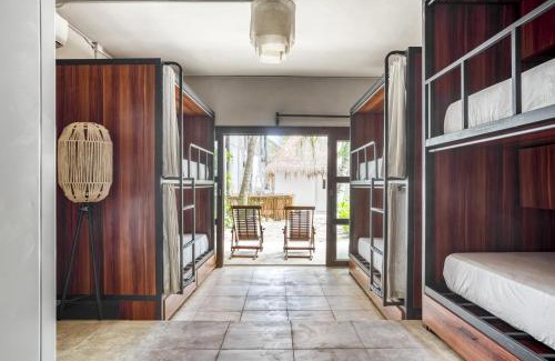 Zona Hotelera Hotel | Mia Tulum Beachfront Resort - Ocean View Suites and Beach Club