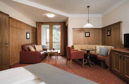 Ried im Oberinntal Hotel | miaflor Familien- & Aktivresort