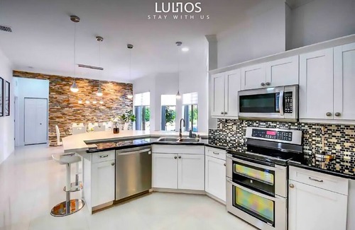 Ludlam House | Miami 5BR Villa w/Heated Pool, Games & BBQ L01