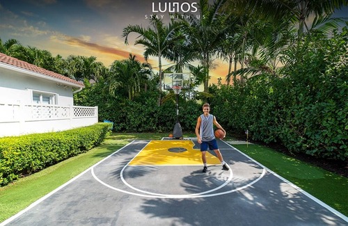 Ludlam House | Miami 5BR Villa w/Heated Pool, Games & BBQ L01
