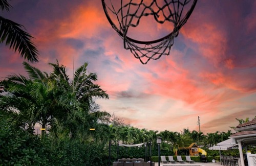 Ludlam House | Miami 5BR Villa w/Heated Pool, Games & BBQ L01