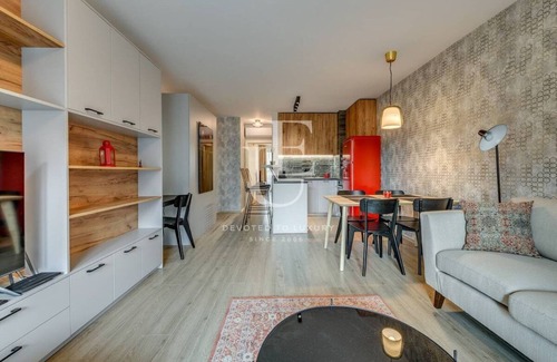 Sofia Apartment | Miami: A lovely 2- bedroom apartment with parking