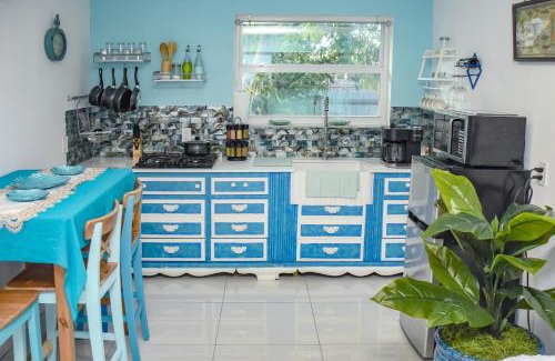 Hialeah Apartment | Miami Boho Beach Place