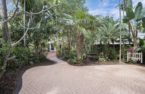 South Miami Cottage | Miami Cottage by PMI