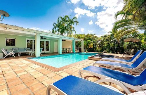 Pinecrest House | Miami Dream Home/Pool/Jacuzzi/Fire Pit